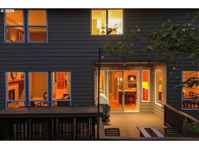 8525 Sw 181ST Ave, Beaverton, OR 97007