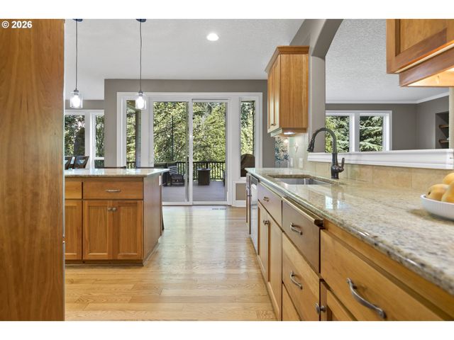 8525 Sw 181ST Ave, Beaverton, OR 97007