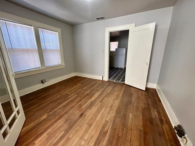 2122 16th Street, Front, Lubbock, TX 79401