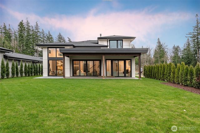 5690 Lux Lane, Blaine, WA 98230