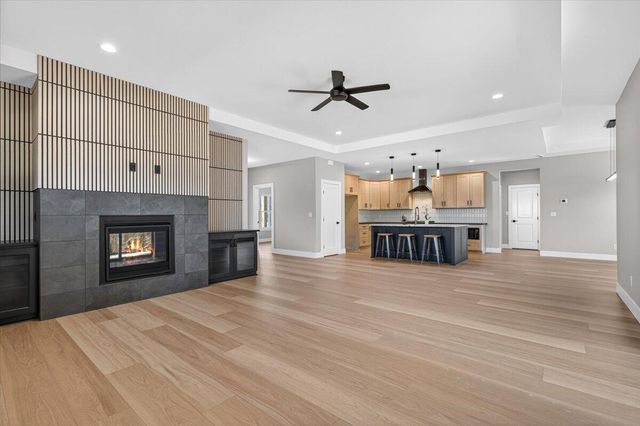 3304 Tree Top Drive, Medford, OR 97504