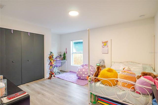 1704 W HANNA AVENUE, Tampa, FL 33604