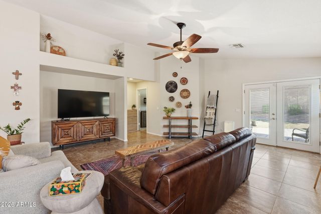 2615 E BEAUTIFUL Lane, Phoenix, AZ 85042