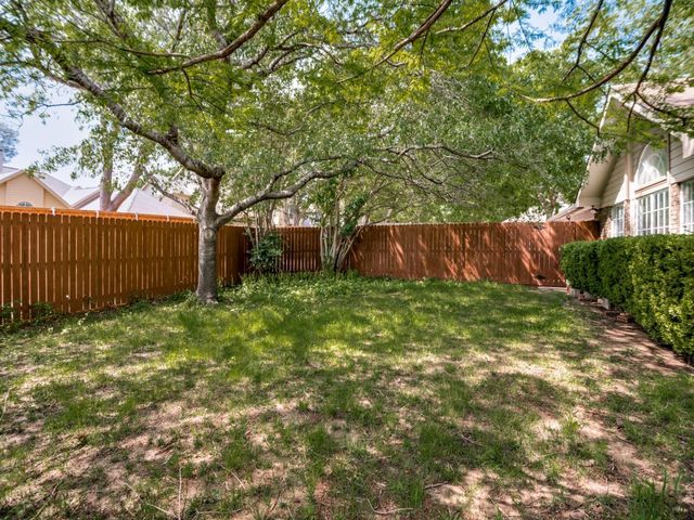 3303 Greenglen Circle, Carrollton, TX 75007