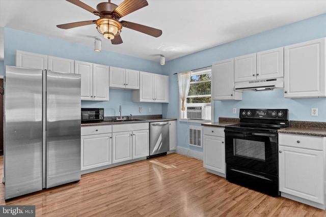 239 HILL ST, Lykens, PA 17048