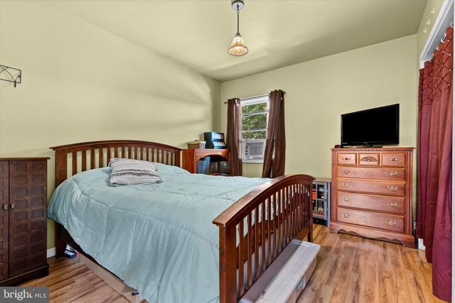 239 HILL ST, Lykens, PA 17048