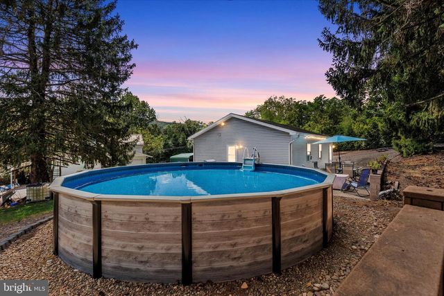 239 HILL ST, Lykens, PA 17048