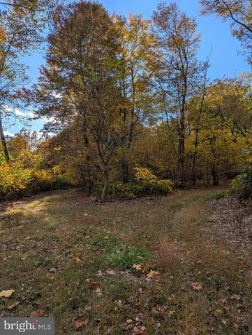 239 HILL ST, Lykens, PA 17048