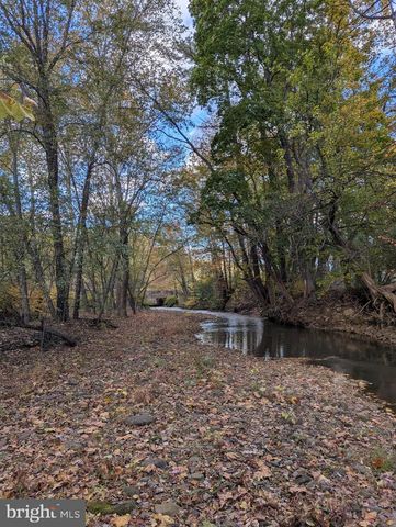 239 HILL ST, Lykens, PA 17048