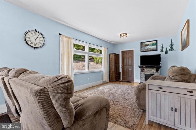 239 HILL ST, Lykens, PA 17048