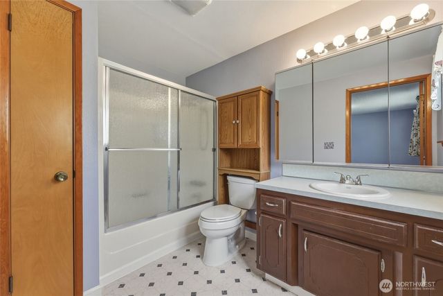 2420 Holly Lane SE, Olympia, WA 98501