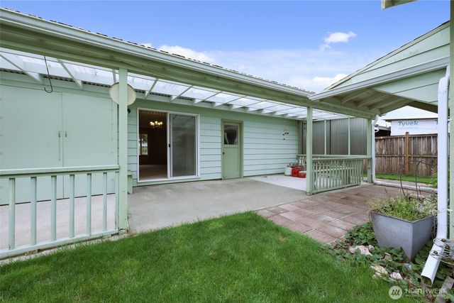 2420 Holly Lane SE, Olympia, WA 98501