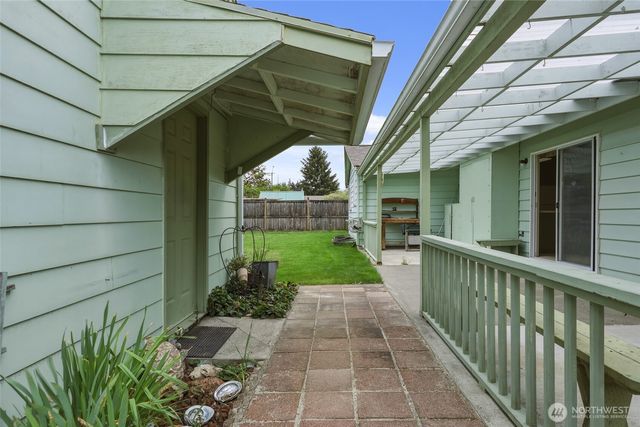 2420 Holly Lane SE, Olympia, WA 98501