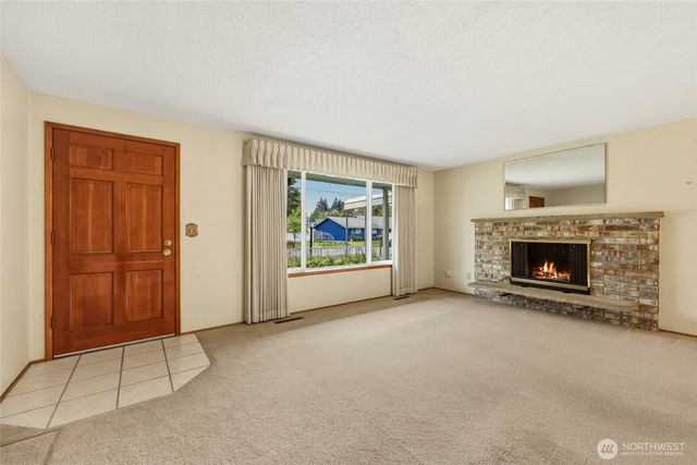 2420 Holly Lane SE, Olympia, WA 98501