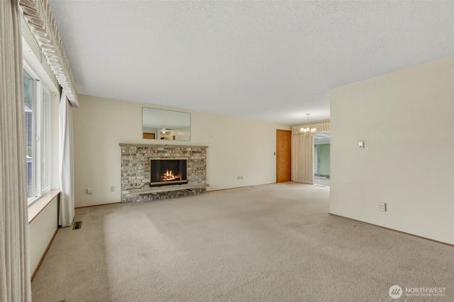 2420 Holly Lane SE, Olympia, WA 98501