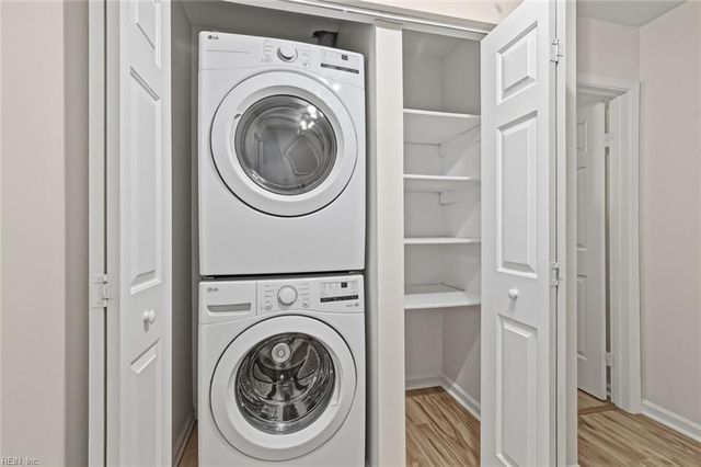 316 Gaylor LN, Newport News, VA 23602