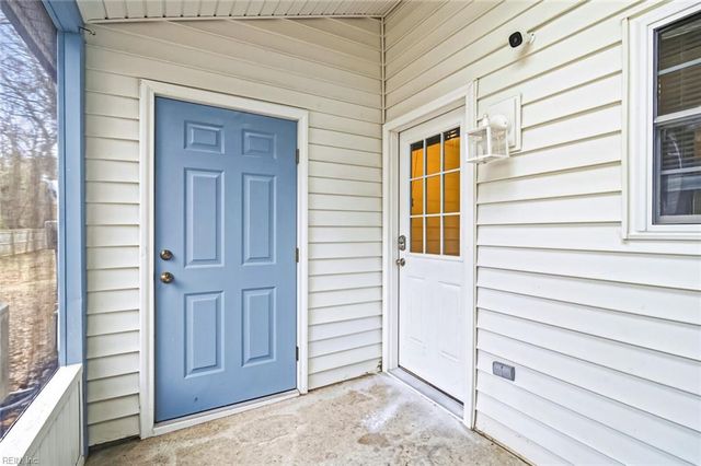 316 Gaylor LN, Newport News, VA 23602