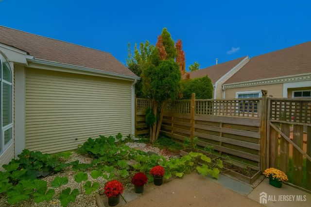 7-C Rutland Lane, Monroe, NJ 08831