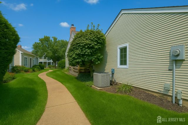 7-C Rutland Lane, Monroe, NJ 08831