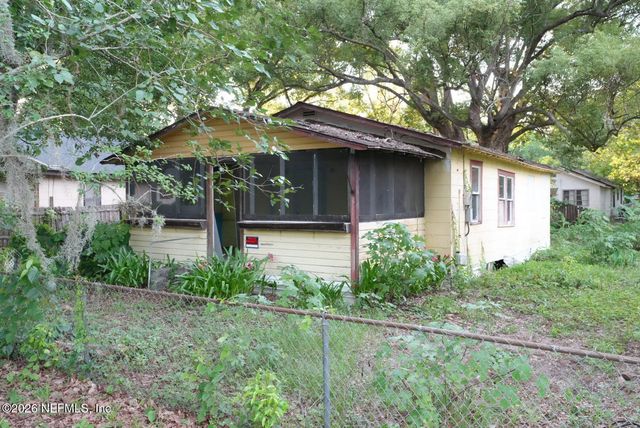 2371 JAYSON Avenue, Jacksonville, FL 32208