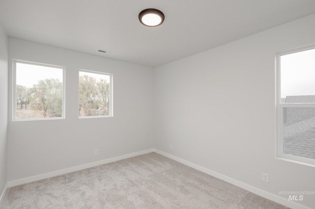 2494 W Fallon Loop, Nampa, ID 83651