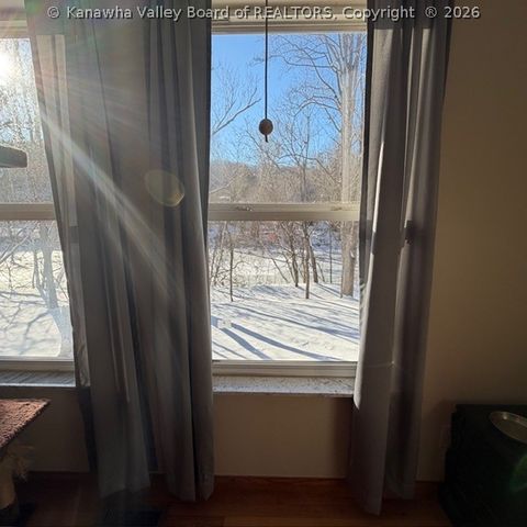 61 Seagull Drive, St Albans, WV 25177