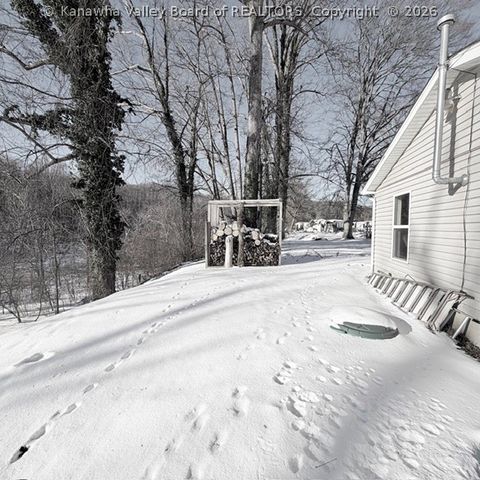 61 Seagull Drive, St Albans, WV 25177