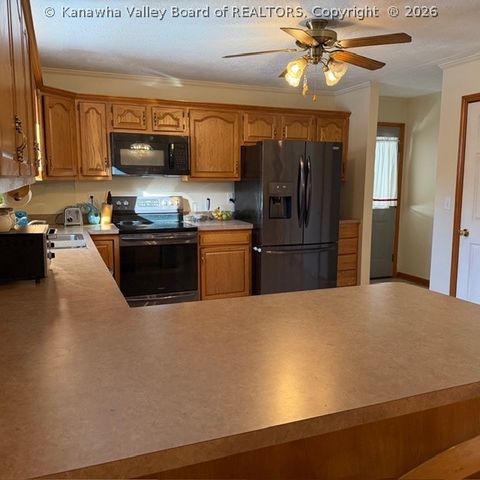 61 Seagull Drive, St Albans, WV 25177