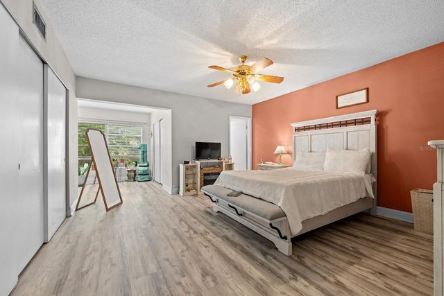 2416 WORLD PARKWAY BOULEVARD 26, Clearwater, FL 33763