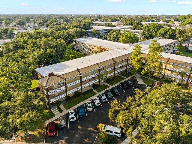 2416 WORLD PARKWAY BOULEVARD 26, Clearwater, FL 33763