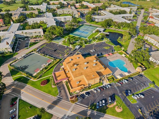 2416 WORLD PARKWAY BOULEVARD 26, Clearwater, FL 33763