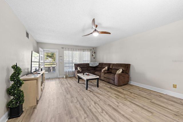 2416 WORLD PARKWAY BOULEVARD 26, Clearwater, FL 33763