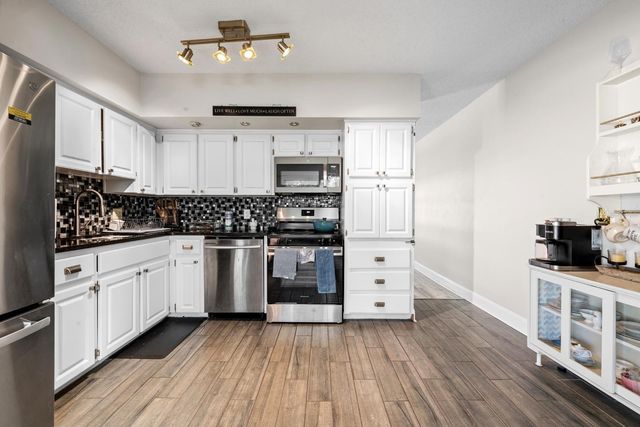 2416 WORLD PARKWAY BOULEVARD 26, Clearwater, FL 33763