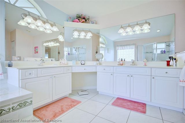 825 Holly Drive, Sebring, FL 33876
