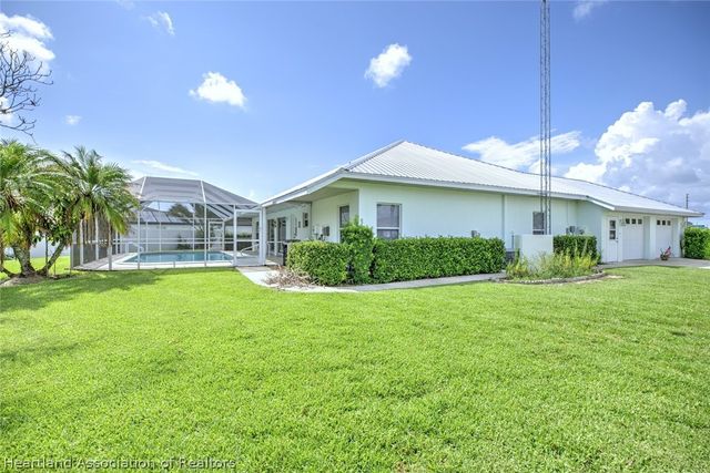 825 Holly Drive, Sebring, FL 33876