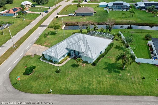 825 Holly Drive, Sebring, FL 33876