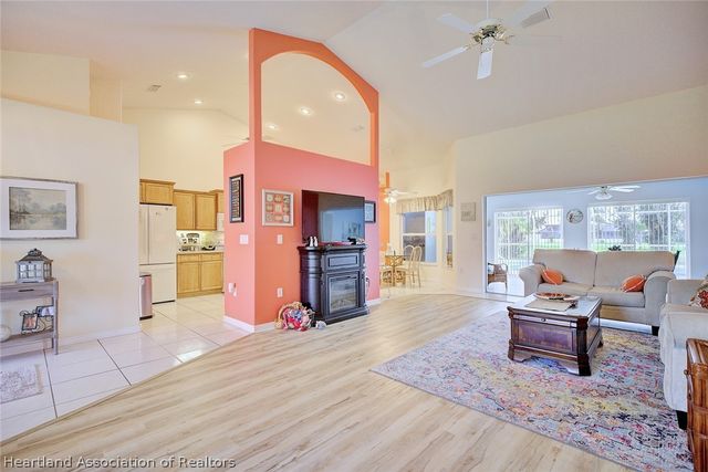 825 Holly Drive, Sebring, FL 33876