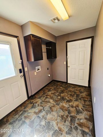 1707 N Elm Street, Pittsburg, KS 66762