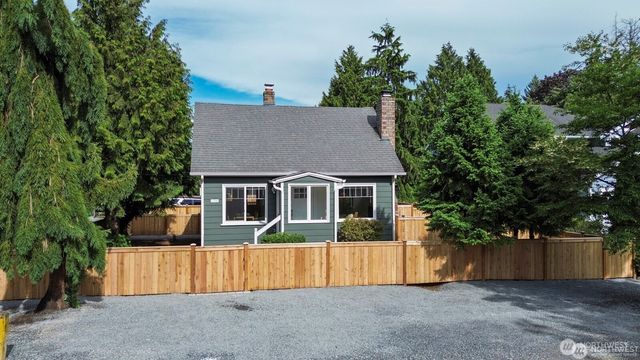 11556 17th Avenue NE, Seattle, WA 98125