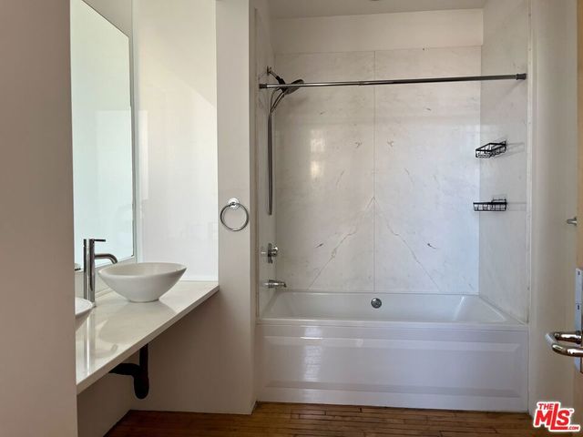 1850 Industrial Street 504, Los Angeles, CA 90021