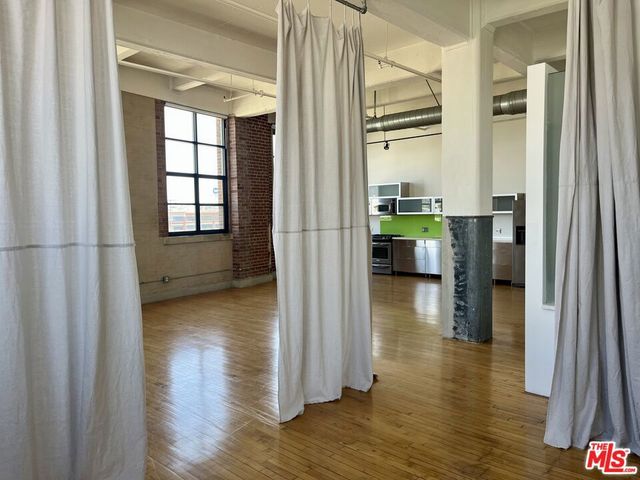1850 Industrial Street 504, Los Angeles, CA 90021