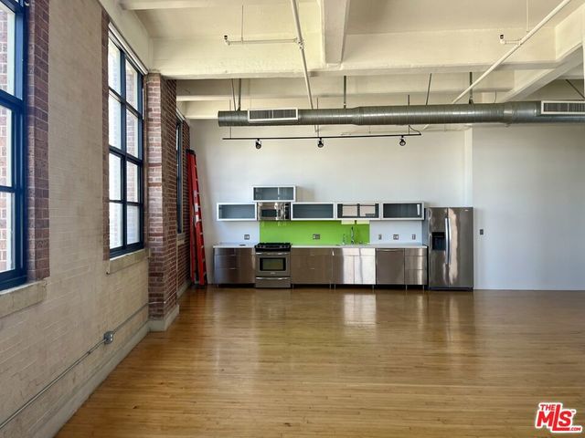 1850 Industrial Street 504, Los Angeles, CA 90021