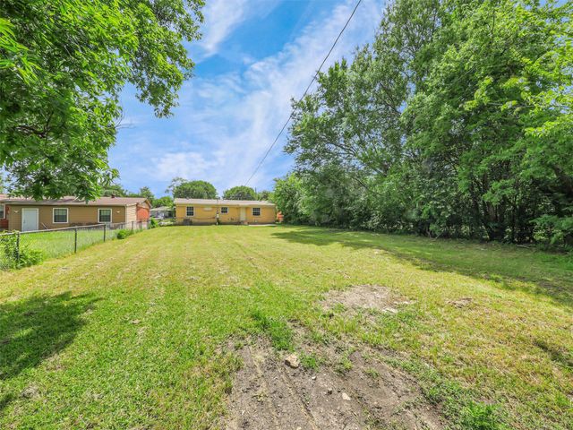 3211 Gus Thomasson Road, Dallas, TX 75228