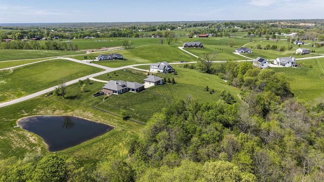 1525 Grapevine Ridge, Walton, KY 41094