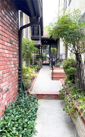 1637 N Verdugo Road, Glendale, CA 91208