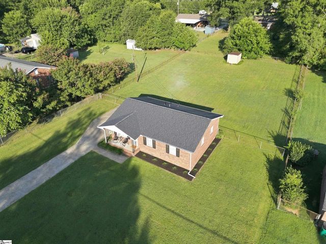 104 Tower Drive, Moore, SC 29369
