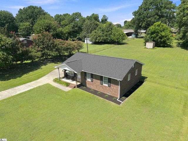 104 Tower Drive, Moore, SC 29369