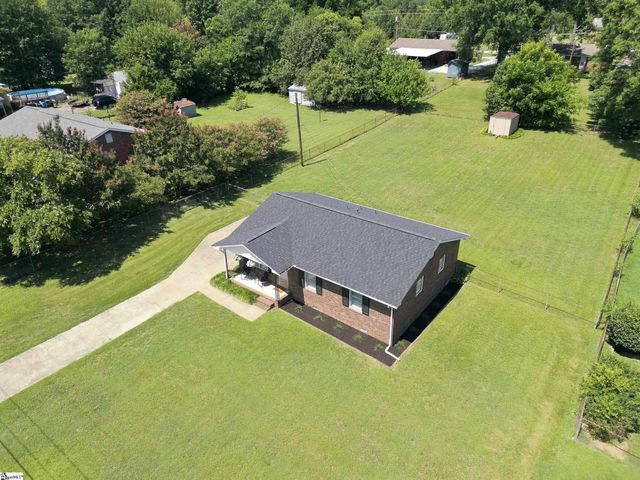 104 Tower Drive, Moore, SC 29369