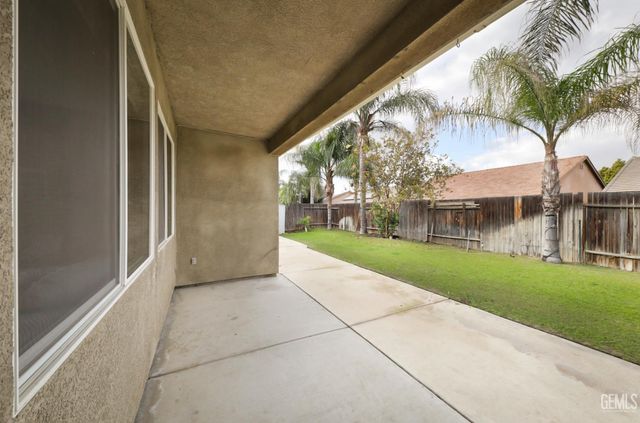 11504 Valley Forge Way, Bakersfield, CA 93312