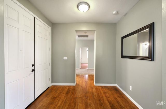 11504 Valley Forge Way, Bakersfield, CA 93312